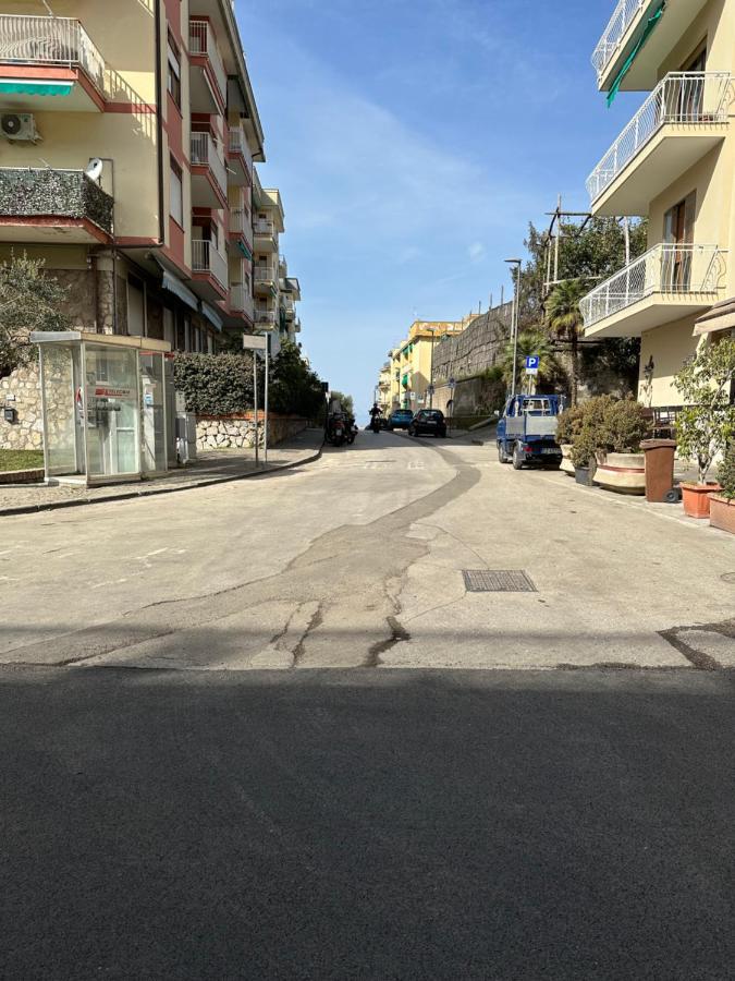 A.I.R. Sorrento Apartment Екстер'єр фото